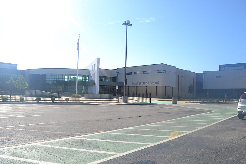 2016 saturday school tour (1).JPG